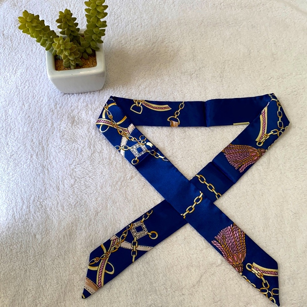 🌟 🆕NIP: Twilly Multipurpose Silk Scarf- Navy/Pink/Gold